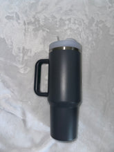 Load image into Gallery viewer, Stay Hydrated 40oz Insulated Cup
