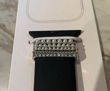 Load image into Gallery viewer, Apple Watch Band with Pearls
