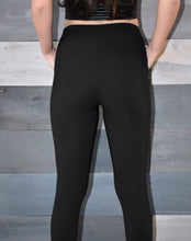 Load image into Gallery viewer, Bow Leggings
